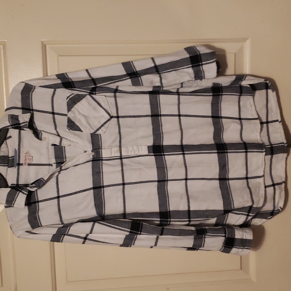 Women's flannel pull over, great condition, size large